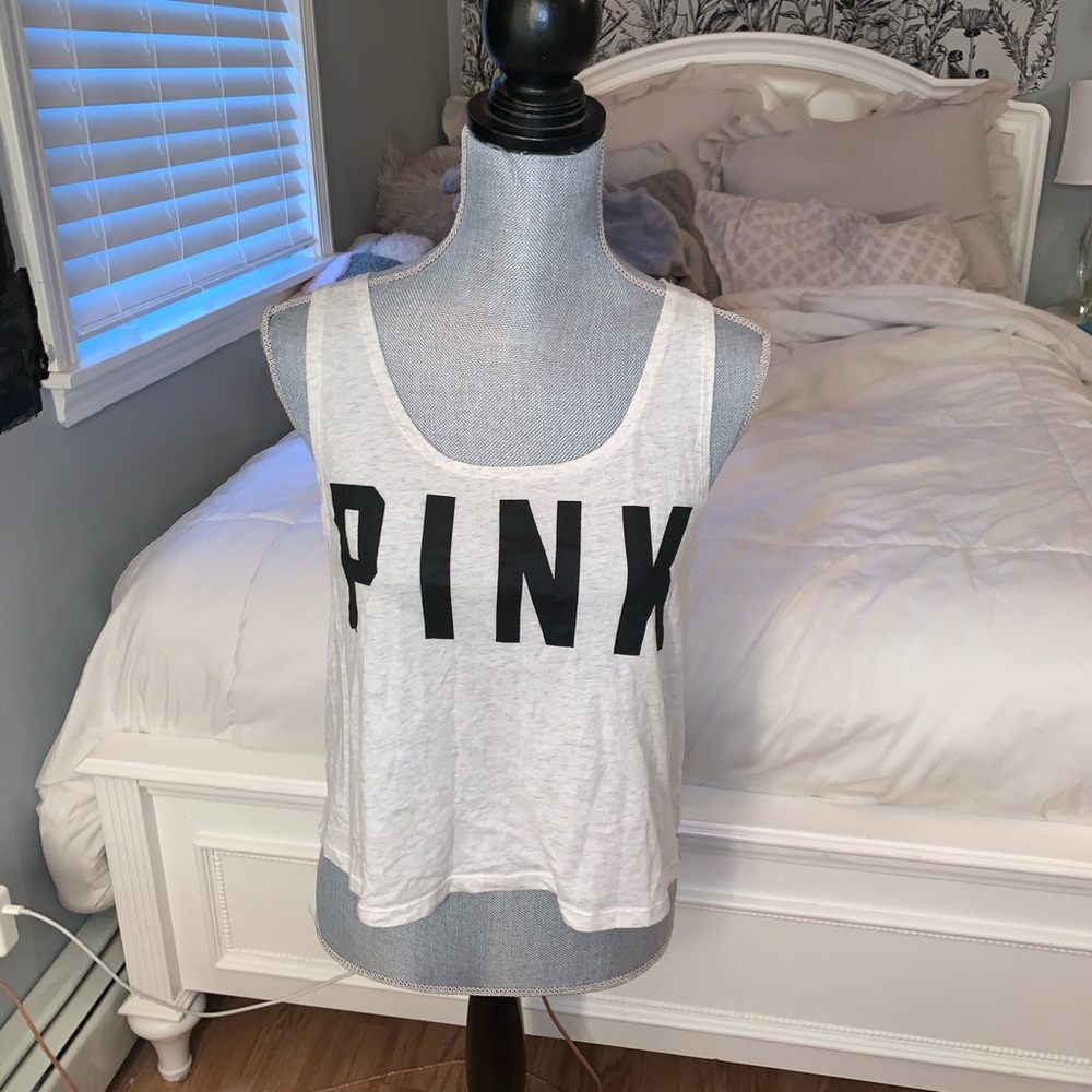 vs pink tank top